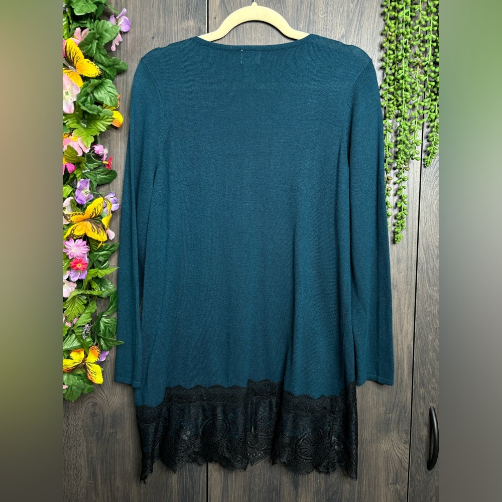 b🌼3/$30🌼Chicos Teal Long Sleeve Tunic V Neck Lace Trim Top Siize 1\Medium - Picture 8 of 15